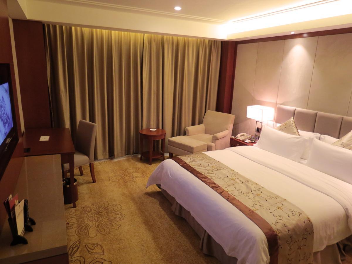 Rongjiang Hotel Jieyang Esterno foto