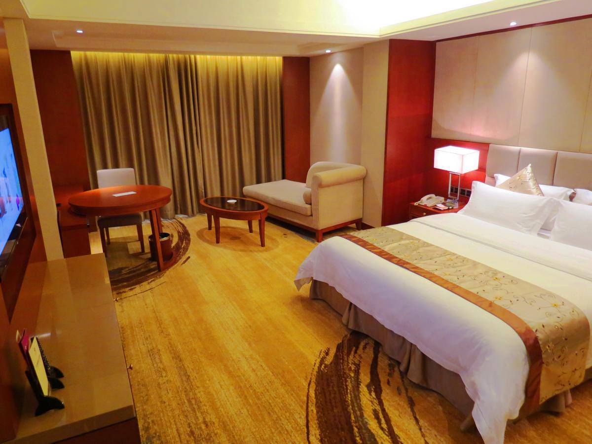 Rongjiang Hotel Jieyang Esterno foto