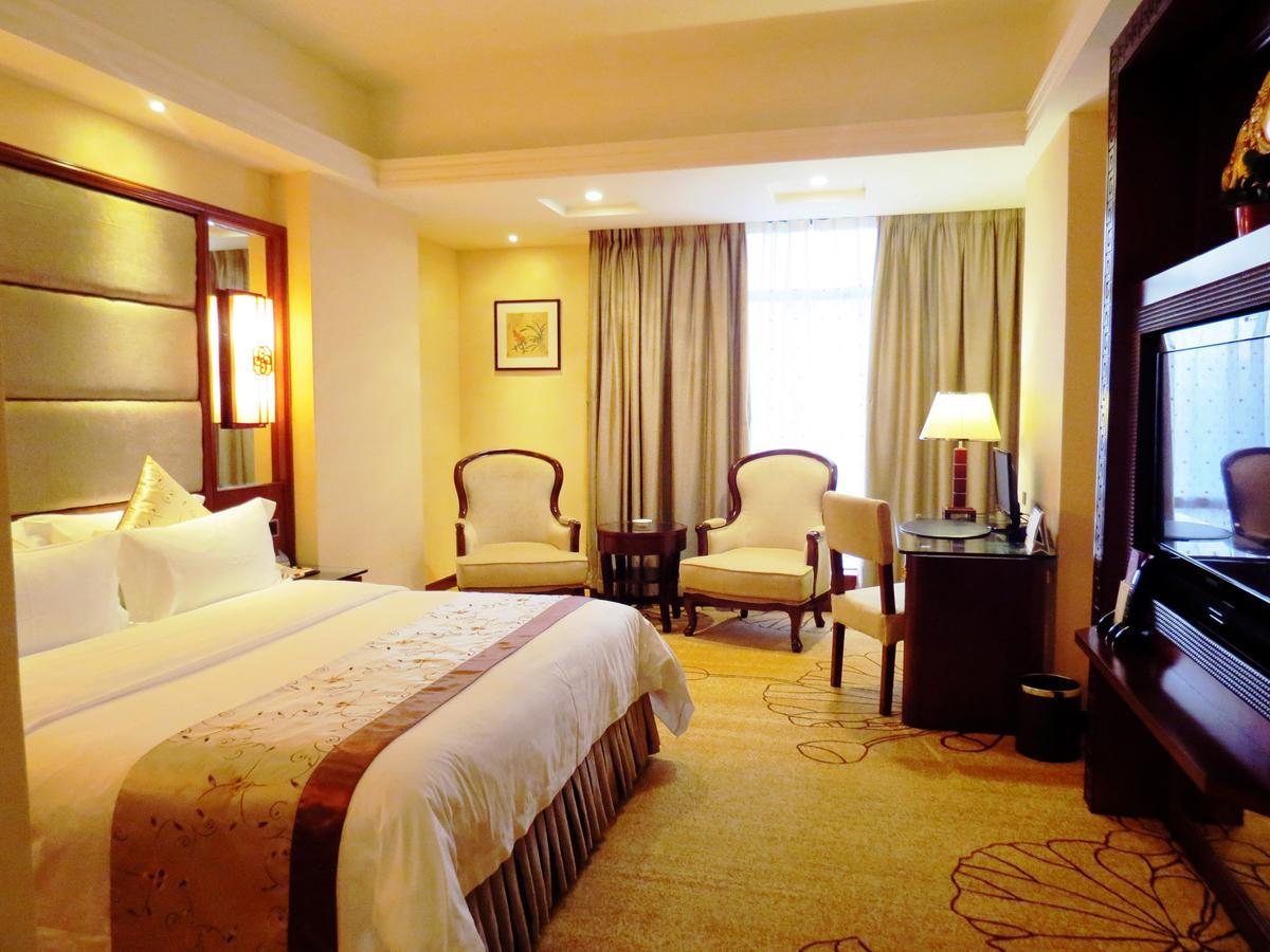 Rongjiang Hotel Jieyang Esterno foto