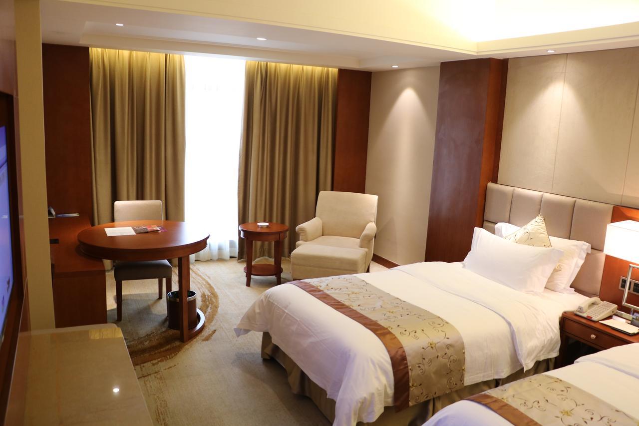 Rongjiang Hotel Jieyang Esterno foto