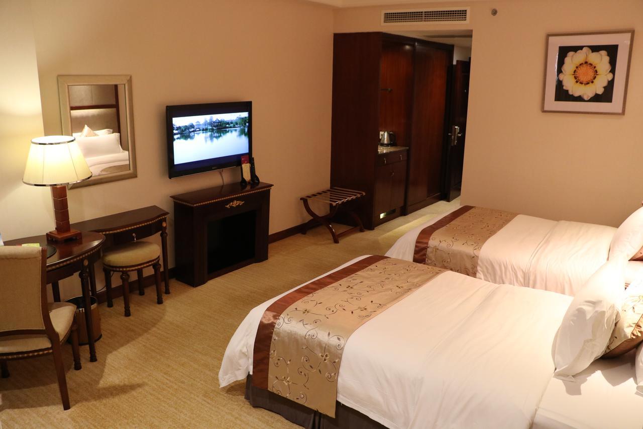 Rongjiang Hotel Jieyang Esterno foto