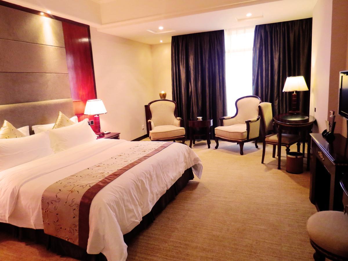 Rongjiang Hotel Jieyang Esterno foto